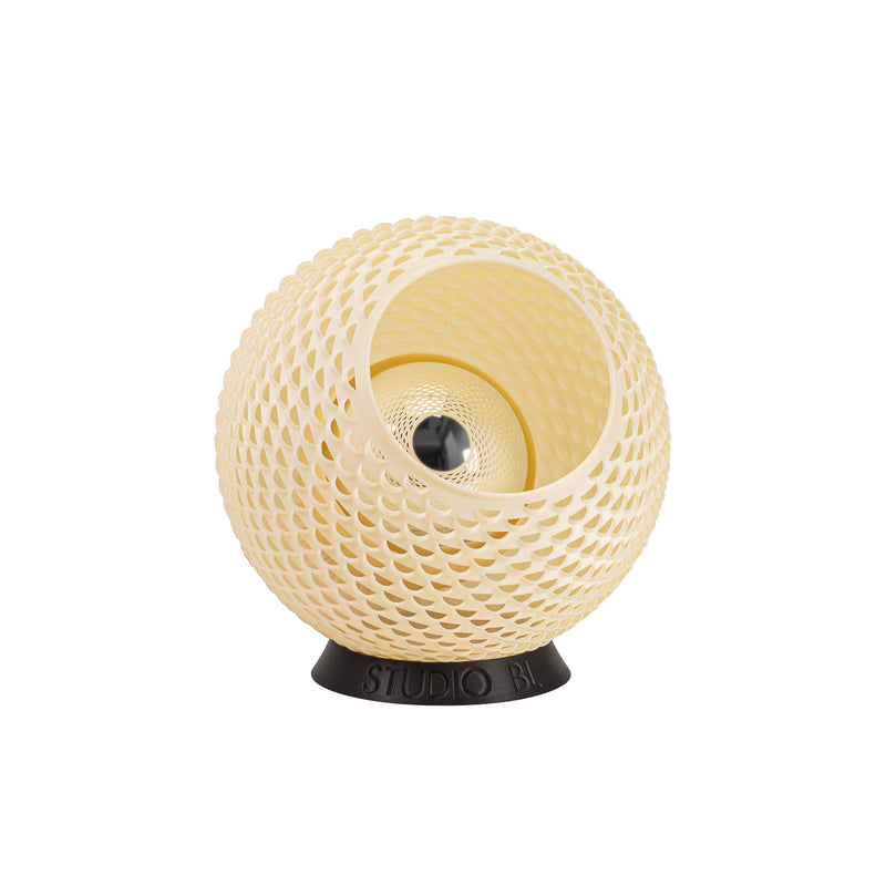 Baguio tafellamp in ecru, 21 cm, 3D-geprint in Leiden, schuin vooraanzicht, uit