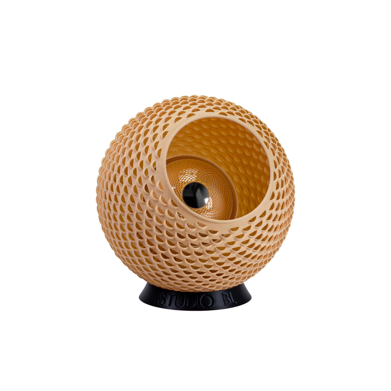 Baguio tafellamp in hout, 21 cm, 3D-geprint in Leiden, schuin vooraanzicht, uit